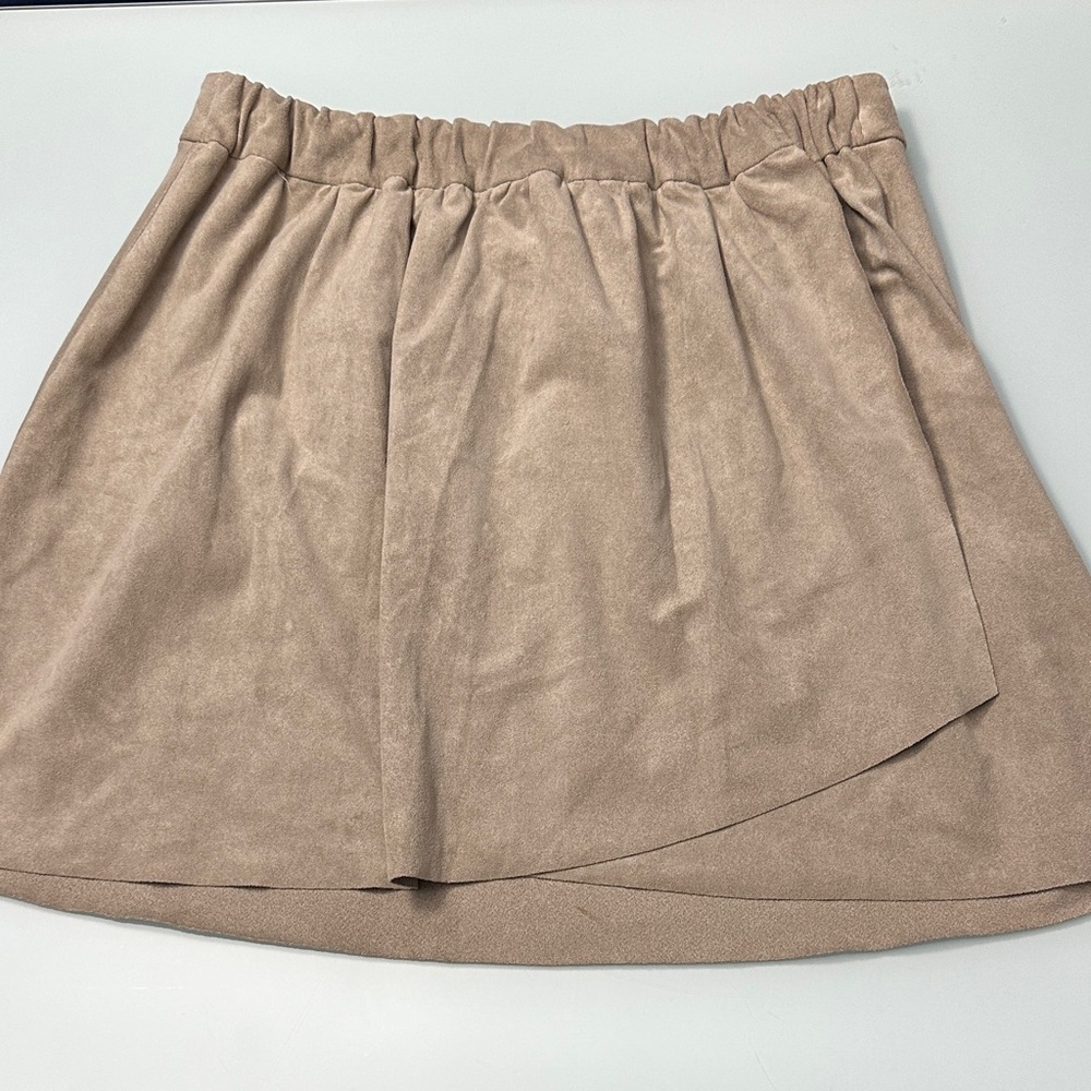 Wilfred Free Tan Mini Skirt